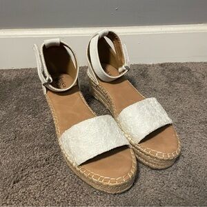 Jessica Cline White Harper Espadrille Sandals 9M Women’s Floral Summer Spring